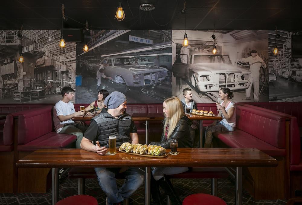 Tonsley Hotel Adelaide Bagian luar foto