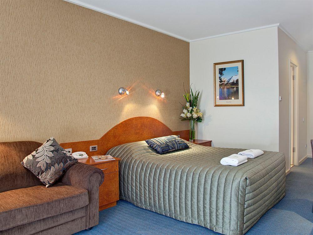 Tonsley Hotel Adelaide Bagian luar foto